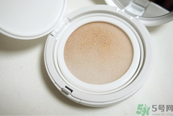 w.lab雪花氣墊色號(hào) w.lab黑色白色雪花氣墊試色圖 w.lab雪花氣墊色號(hào) w.lab黑色白色雪花氣墊試色圖