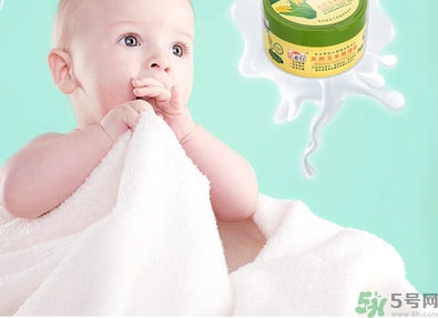 爽身粉什么牌子好？爽身粉和痱子粉的區(qū)別