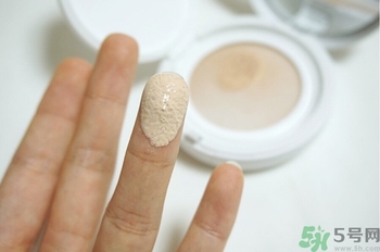 w.lab雪花氣墊色號(hào) w.lab黑色白色雪花氣墊試色圖 w.lab雪花氣墊色號(hào) w.lab黑色白色雪花氣墊試色圖