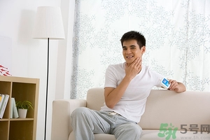 皮膚差的男生怎么洗臉？皮膚差的男生晨起不能用清水洗臉