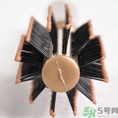 愛掉頭發(fā)用什么梳子好?哪種梳子不容易掉頭發(fā) 愛掉頭發(fā)用什么梳子好?哪種梳子不容易掉頭發(fā)