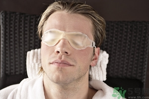 皮膚差的男生怎么洗臉？皮膚差的男生晨起不能用清水洗臉