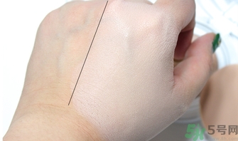 w.lab雪花氣墊色號(hào) w.lab黑色白色雪花氣墊試色圖 w.lab雪花氣墊色號(hào) w.lab黑色白色雪花氣墊試色圖