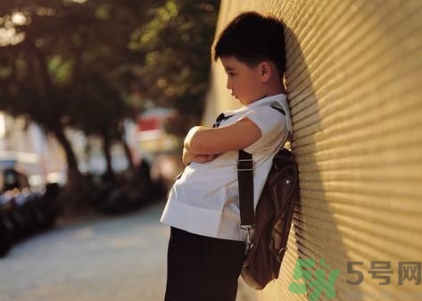 兒童性格內向怎么辦？兒童性格培養(yǎng)的書有哪些