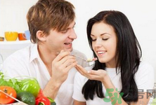 懷孕初期應(yīng)注意什么？懷孕初期吃什么好？