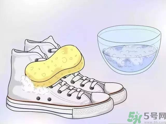 鞋邊為什么會(huì)發(fā)黃?鞋邊發(fā)黃怎么辦? 鞋邊為什么會(huì)發(fā)黃?鞋邊發(fā)黃怎么辦?