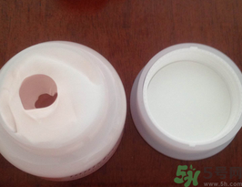 悅詩(shī)風(fēng)吟白牡丹面霜多少錢?悅詩(shī)風(fēng)吟白牡丹面霜專柜價(jià)格