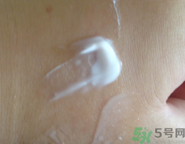 悅詩(shī)風(fēng)吟白牡丹面霜多少錢?悅詩(shī)風(fēng)吟白牡丹面霜專柜價(jià)格