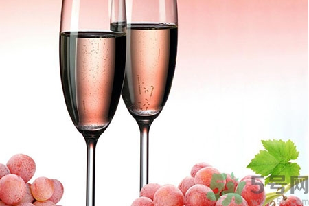 葡萄酒是堿性的嗎？葡萄酒是酸性還是堿性？