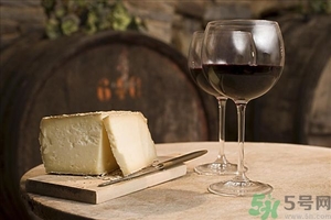 葡萄酒什么時(shí)候過(guò)濾？自制葡萄酒多久可以過(guò)濾？