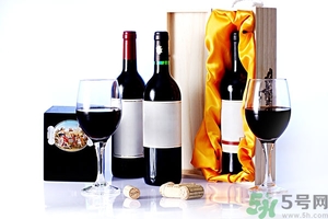 葡萄酒不能和什么一起吃？葡萄酒和什么食物相克？