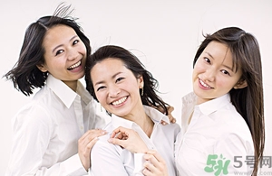 頭發(fā)枯黃稀少怎么辦？頭發(fā)又黃又少怎么辦？