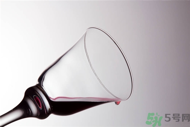 紅酒是葡萄酒嗎？葡萄酒和紅酒有什么區(qū)別