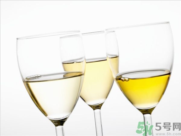 葡萄酒不能和什么一起吃？葡萄酒和什么食物相克？