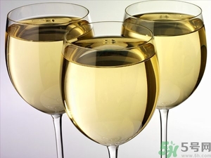 葡萄酒不能和什么一起吃？葡萄酒和什么食物相克？