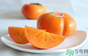 脆柿子可以直接吃嗎？柿子可以直接吃嗎？