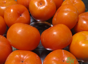 凍柿子和酸奶可以一起吃嗎？?jī)鍪磷雍退崮虝?huì)中毒嗎？