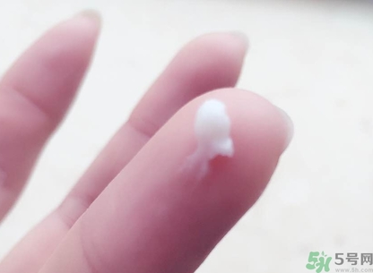 ahc黃金眼霜怎么辨別真假?ahc黃金眼霜真假鑒別 ahc黃金眼霜怎么辨別真假?ahc黃金眼霜真假鑒別