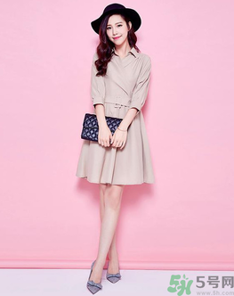 十月份可以穿裙子嗎？十月份穿什么衣服合適？