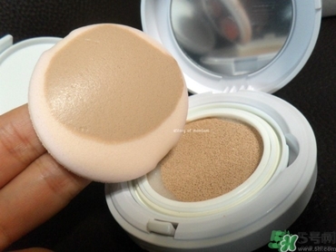 vant氣墊cc黑色和白色哪款好？vant36.5氣墊cc黑色和白色區(qū)別