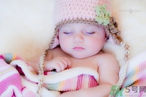 新生兒濕疹怎么引起的？新生兒濕疹如何處理？