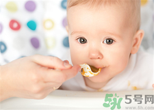 怎么判斷寶寶積食？寶寶積食吃什么食物好？