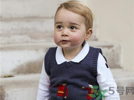 秋季寶寶穿什么衣服？秋天寶寶穿衣注意事項