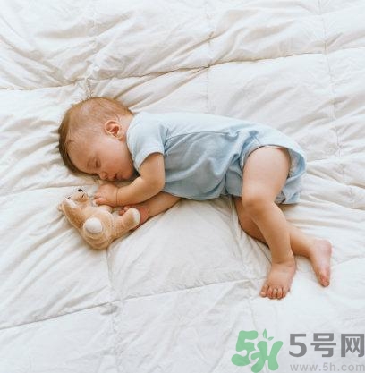 秋季幼兒如何預(yù)防感冒？秋季幼兒感冒怎么辦？