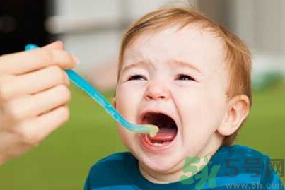 斷奶期間奶漲怎么辦？什么時候斷奶最合適？