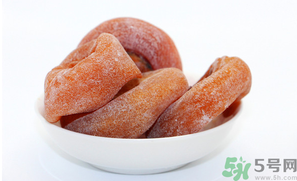 ?柿餅上的白霜是什么？?柿餅外面的白色是什么？