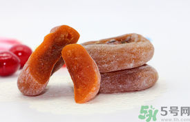 ?柿餅上的白霜是什么？?柿餅外面的白色是什么？