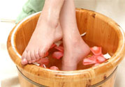 秋天泡腳加什么好？秋季泡腳有什么好處？