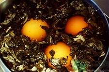 艾葉煮雞蛋有什么作用？痛經(jīng)能吃艾葉煮雞蛋嗎？