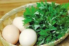 艾葉煮雞蛋有什么作用？痛經(jīng)能吃艾葉煮雞蛋嗎？