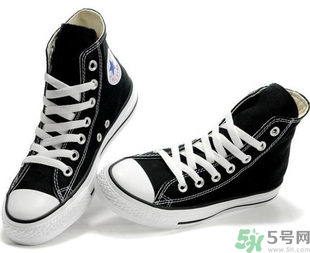 匡威鞋碼偏大還是偏??？匡威鞋碼偏大嗎？