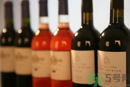 紅酒喝多了第二天難受怎么辦？紅酒喝多了怎么解酒？