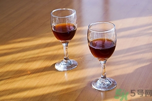 小孩能喝紅酒嗎,小孩喝紅酒好嗎？