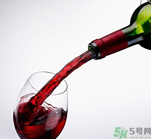 紅酒有沉淀物還能喝嗎,紅酒的沉淀物有影響嗎？