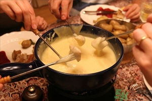 吃火鍋嘔吐怎么辦？吃火鍋吐了怎么辦？