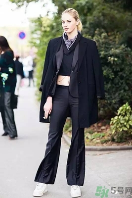 十月份可以戴圍巾嗎？十月份可以戴絲巾嗎？