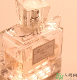 夜巴黎香水現(xiàn)在有嗎？夜巴黎香水哪里買(mǎi)？