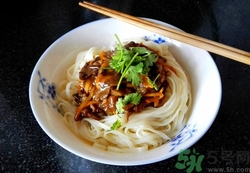 吃隔夜菜有哪些危害?吃隔夜菜會得癌癥嗎 吃隔夜菜有哪些危害?吃隔夜菜會得癌癥嗎