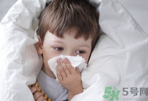 感冒嘴里長泡是怎么回事？感冒口里會長泡嗎？