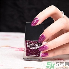 指甲油可以帶上飛機(jī)嗎?指甲油可以托運(yùn)嗎? 指甲油可以帶上飛機(jī)嗎?指甲油可以托運(yùn)嗎?