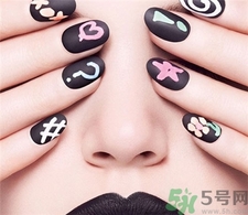 指甲油可以帶上飛機(jī)嗎?指甲油可以托運(yùn)嗎? 指甲油可以帶上飛機(jī)嗎?指甲油可以托運(yùn)嗎?