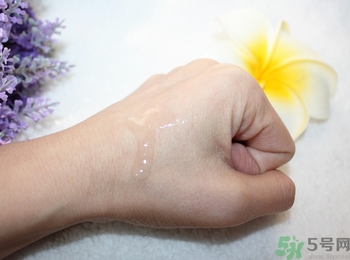 倩碧2號水有酒精和無酒精的區(qū)別 倩碧2號水有酒精和無酒精的區(qū)別