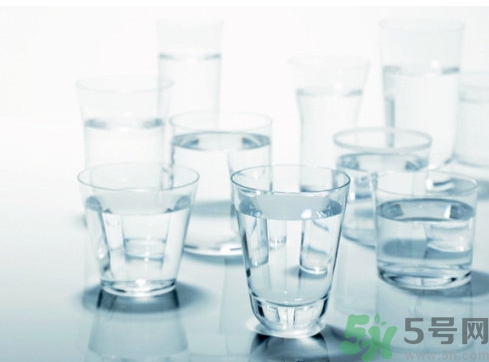 多喝水皮膚會變好嗎？喝多少水皮膚會變好？