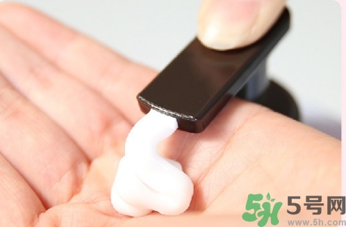 lg on香水身體乳怎么用？lg香水身體乳真假怎么辨別？