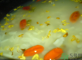 新鮮桂花可以煮粥嗎？桂花可以煮粥嗎？