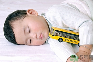 懷男孩真的會(huì)變丑嗎,孕婦變丑是男孩有依據(jù)嗎 懷男孩真的會(huì)變丑嗎,孕婦變丑是男孩有依據(jù)嗎